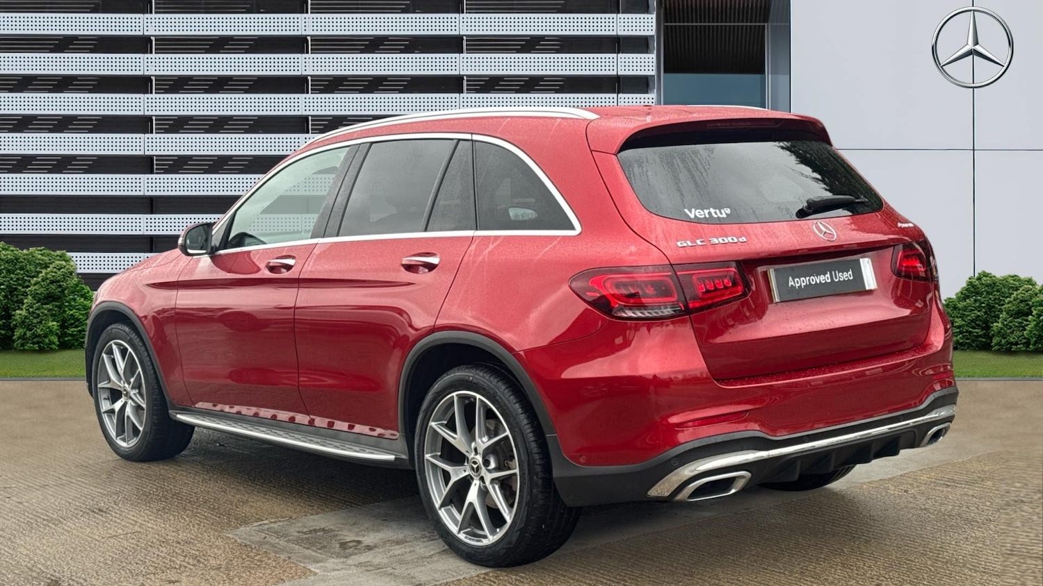 Used Mercedes-Benz GLC 2021 for sale - 77196369: Photo 2