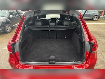 Used Mercedes-Benz GLC 2021 for sale - 77196369: Photo