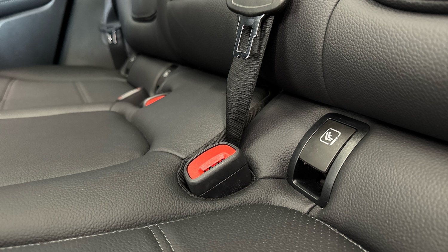 Used Mercedes-Benz GLC 2025 for sale - 76382564: Photo 17