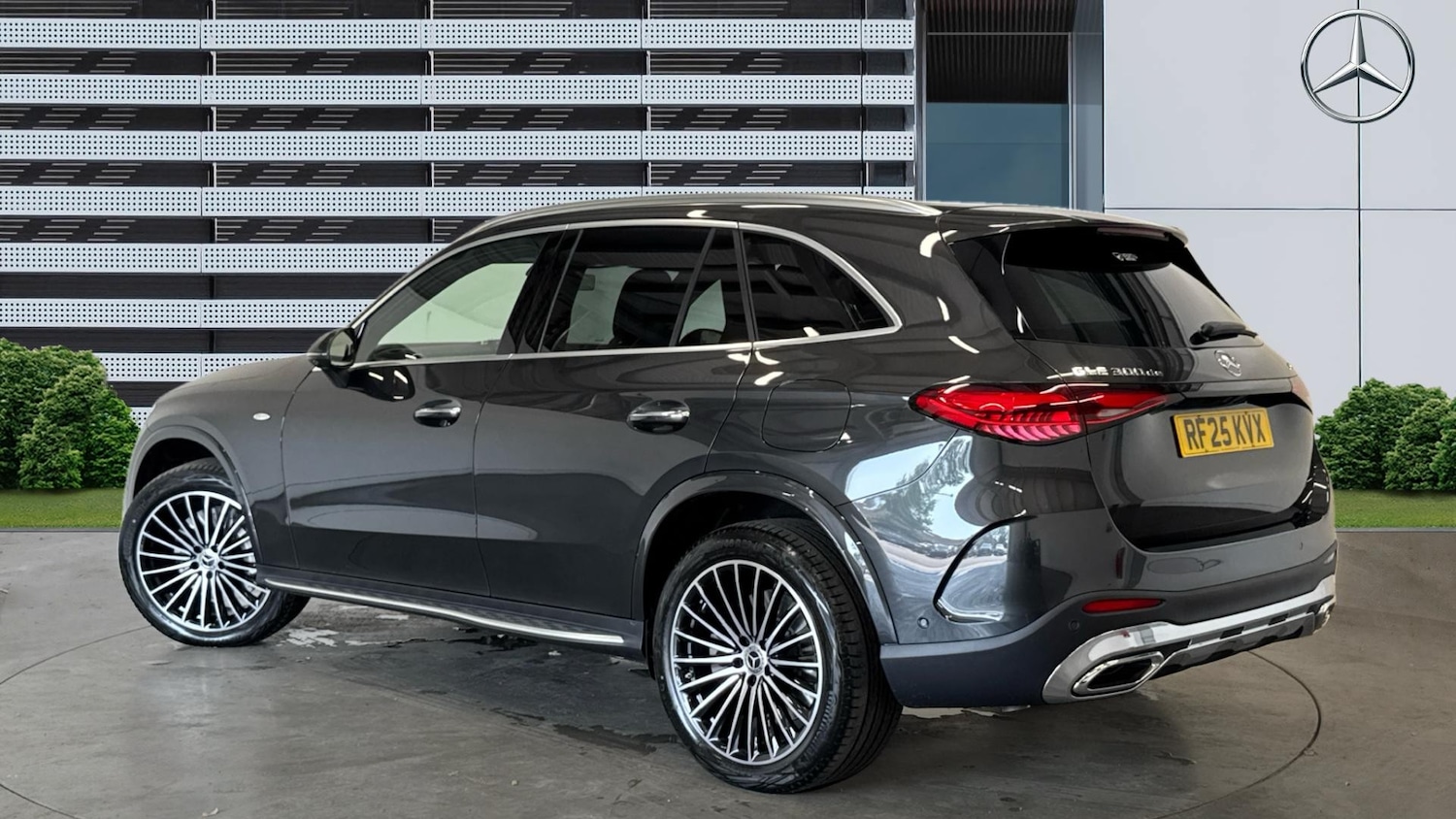 Used Mercedes-Benz GLC 2025 for sale - 76382564: Photo 2