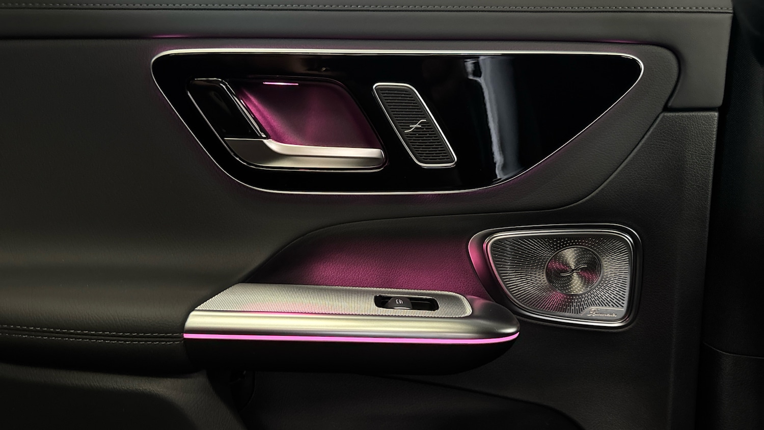 Used Mercedes-Benz GLC 2025 for sale - 76382564: Photo 21