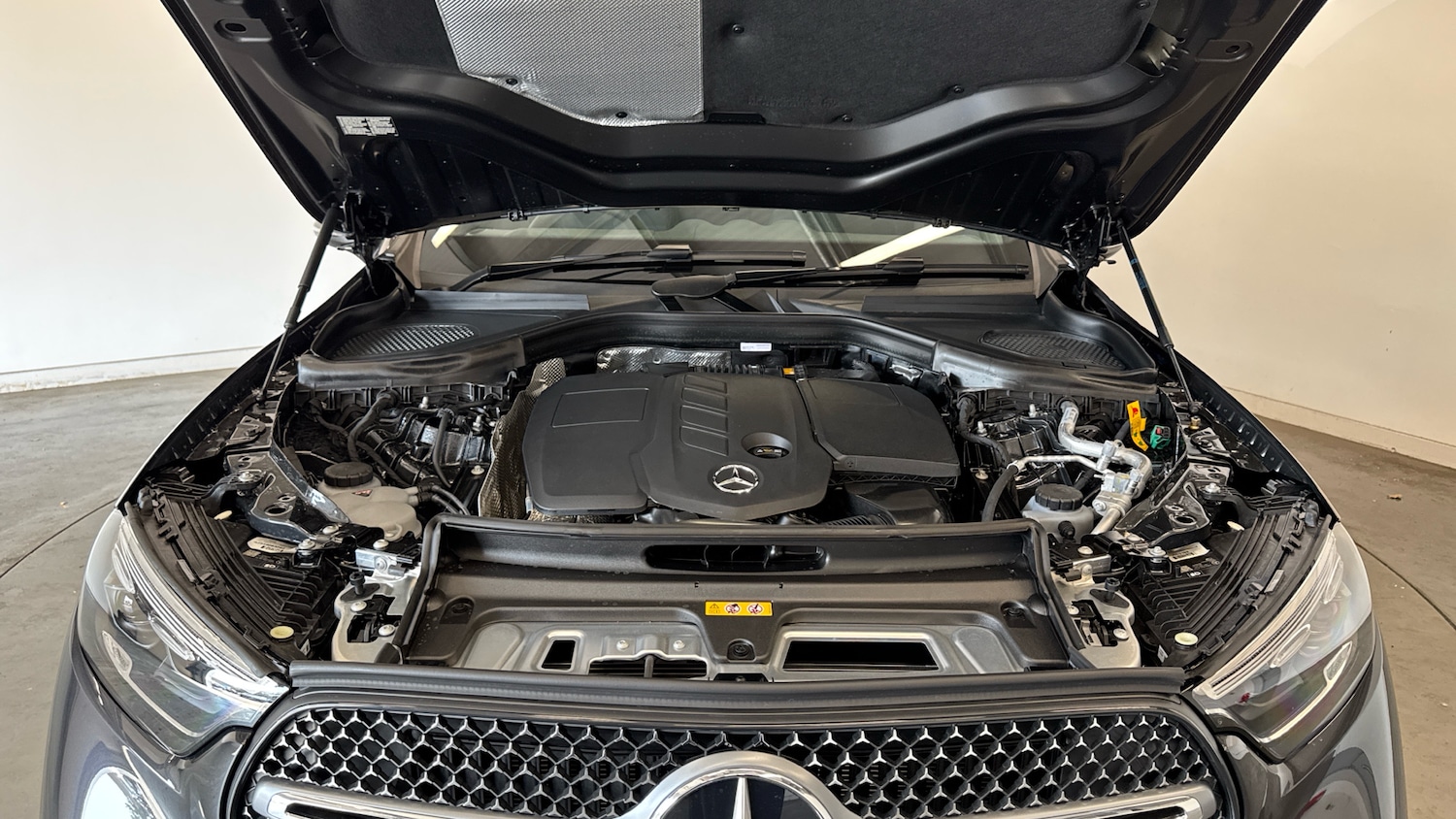 Used Mercedes-Benz GLC 2025 for sale - 76382564: Photo 8