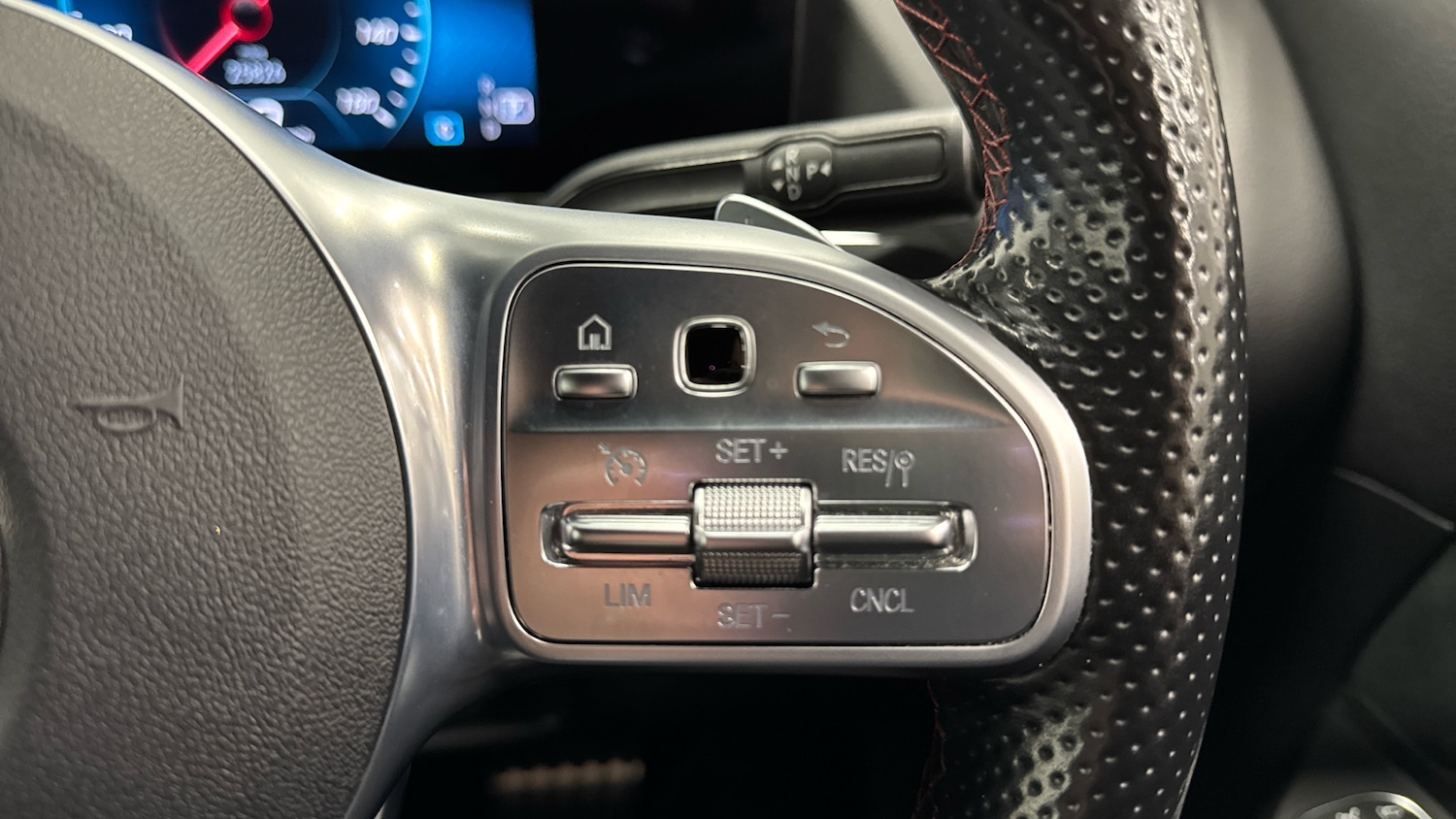 Used Mercedes-Benz GLA 2021 for sale - 77070796: Photo 30