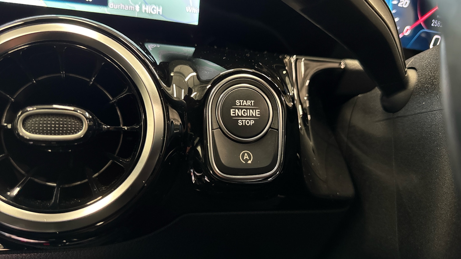 Used Mercedes-Benz GLA 2021 for sale - 77070796: Photo 32