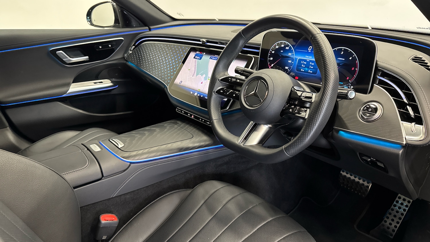 Used Mercedes-Benz E Class 2025 for sale - 78039191: Photo 11