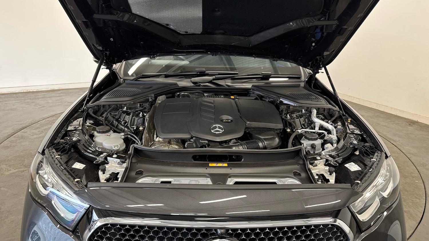 Used Mercedes-Benz E Class 2025 for sale - 78039191: Photo 8