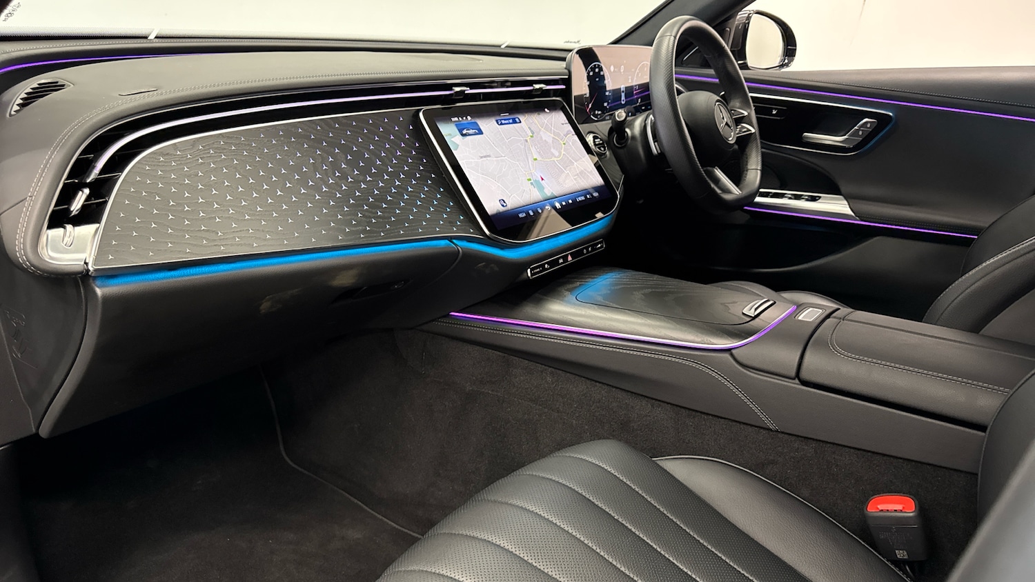 Used Mercedes-Benz E Class 2025 for sale - 78039191: Photo 9