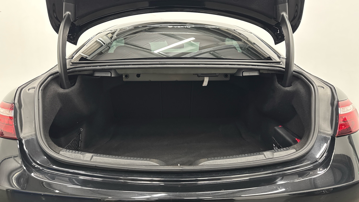 Used Mercedes-Benz E Class 2022 for sale - 76776329: Photo 4