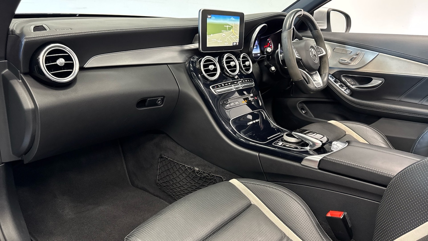 Used Mercedes-Benz C Class 2017 for sale - 75726643: Photo 9