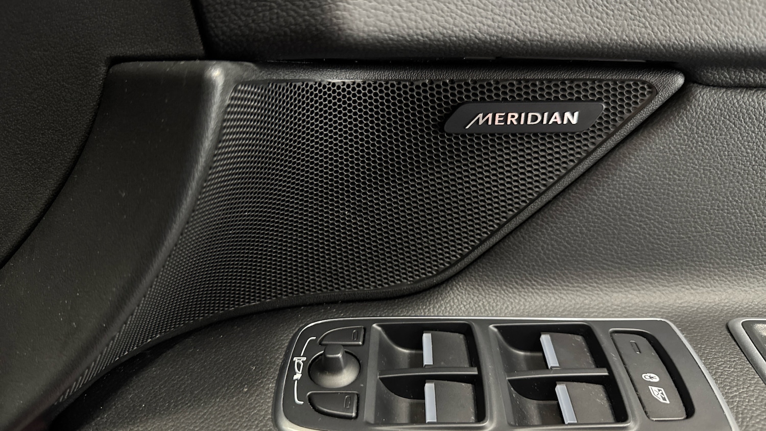 Used Jaguar XF 2018 for sale - 78162355: Photo 23