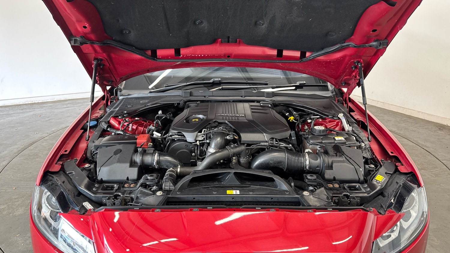 Used Jaguar XF 2018 for sale - 78162355: Photo 8