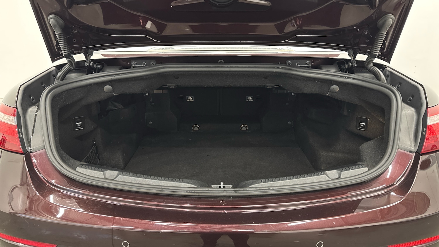 Used Mercedes-Benz E Class 2019 for sale - 76984616: Photo 4