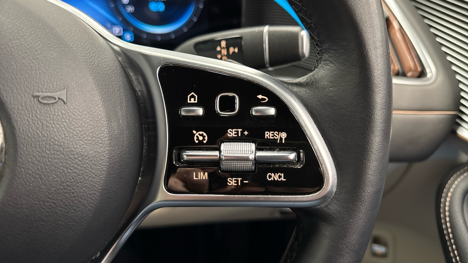 Used Mercedes-Benz EQC 2021 for sale - 77068974: Photo 30