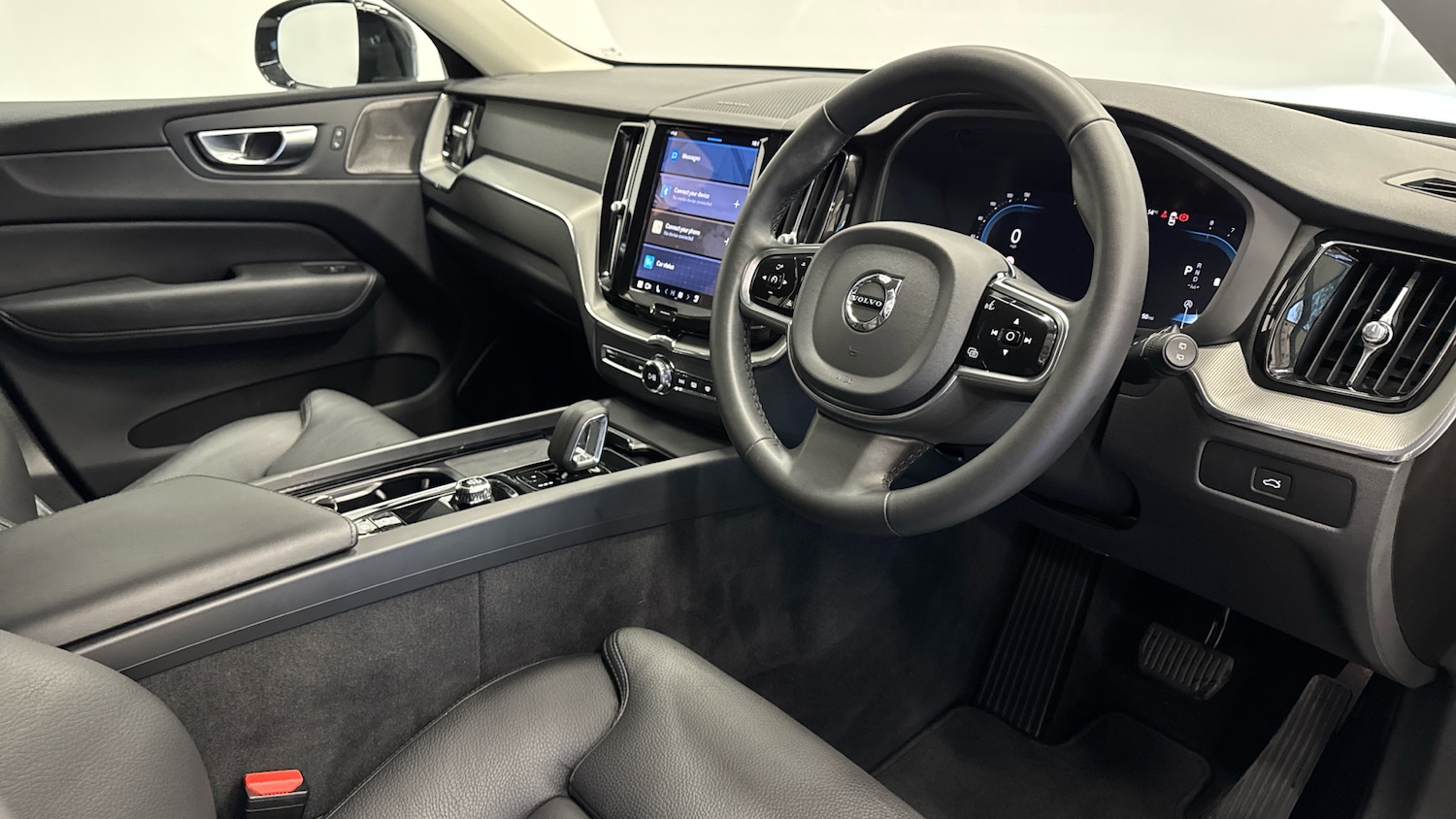 Used Volvo XC60 2024 for sale - 76384889: Photo 11