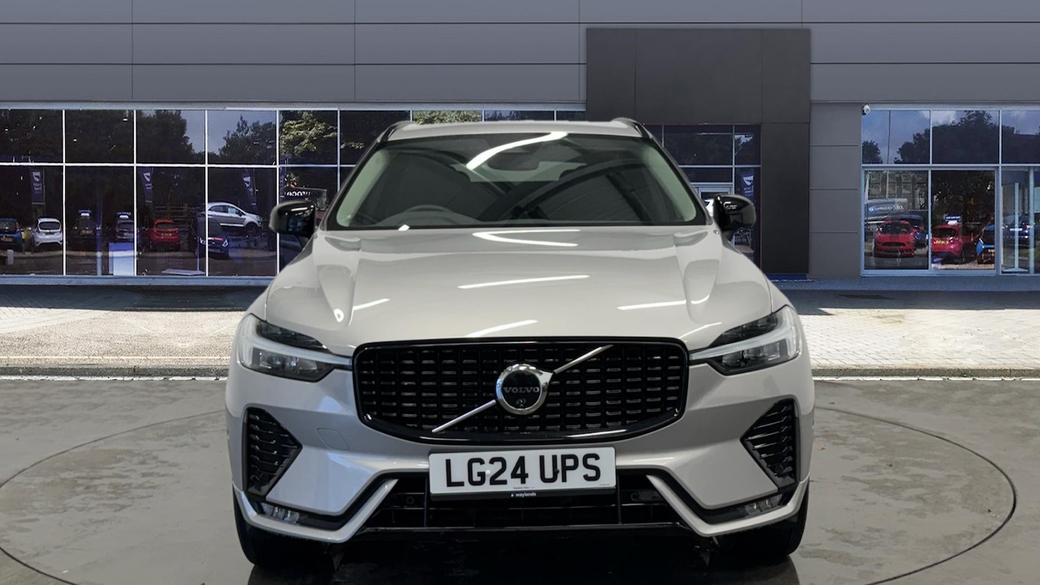 Used Volvo XC60 2024 for sale - 76384889: Photo 3