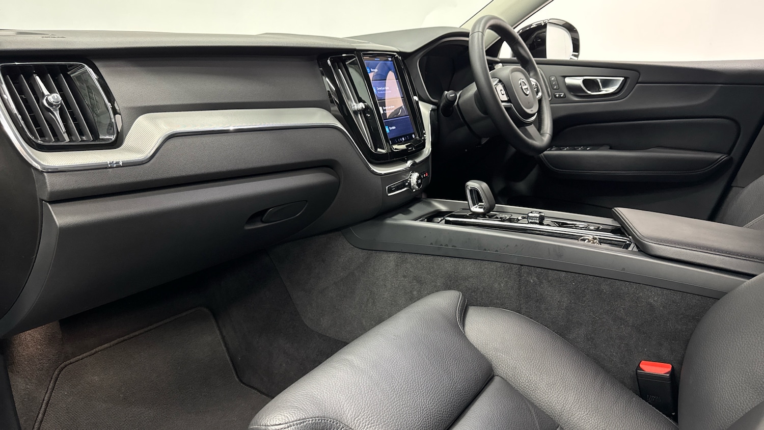 Used Volvo XC60 2024 for sale - 76384889: Photo 9