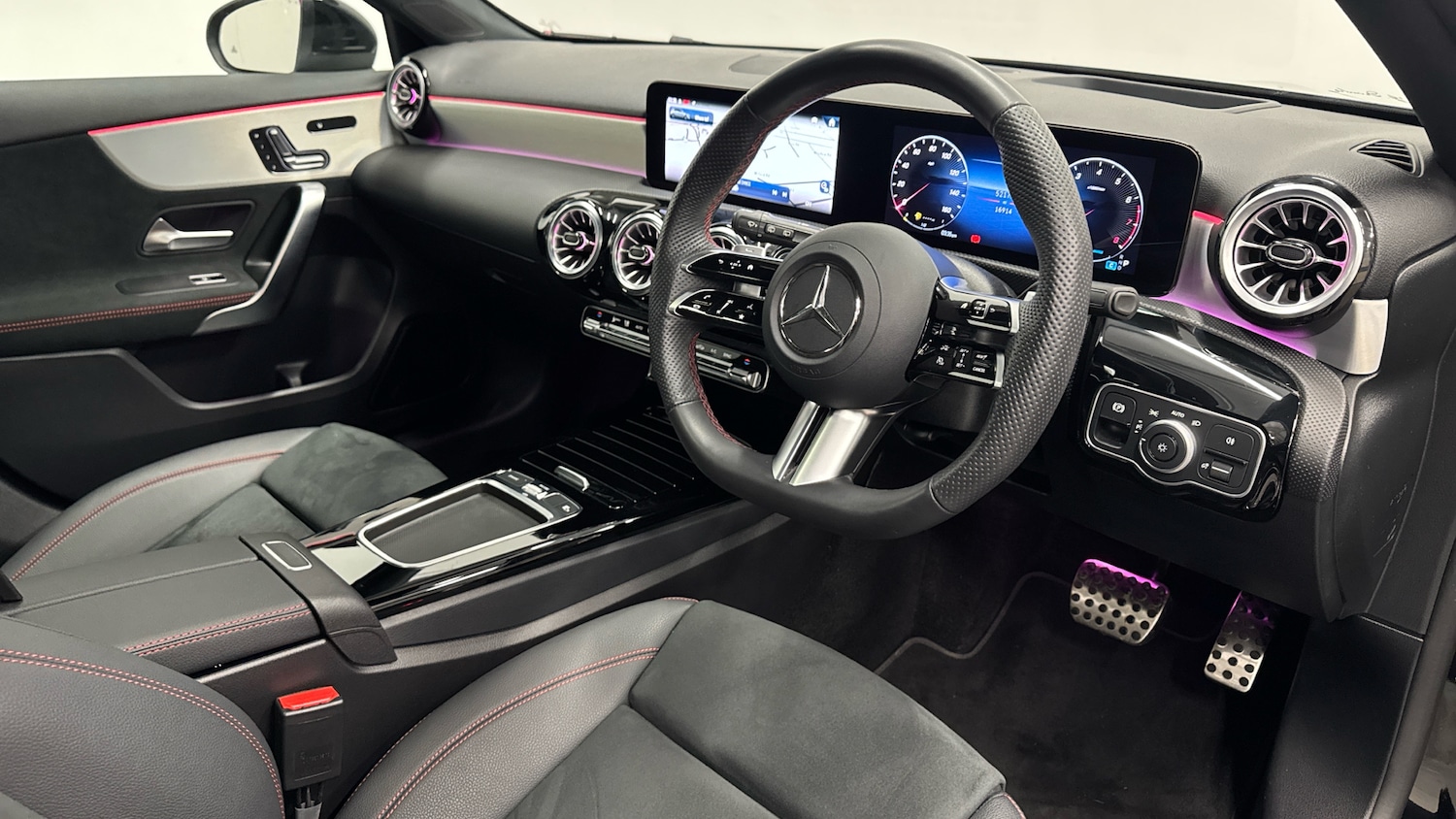 Used Mercedes-Benz A-Class 2024 for sale - 77045563: Photo 11