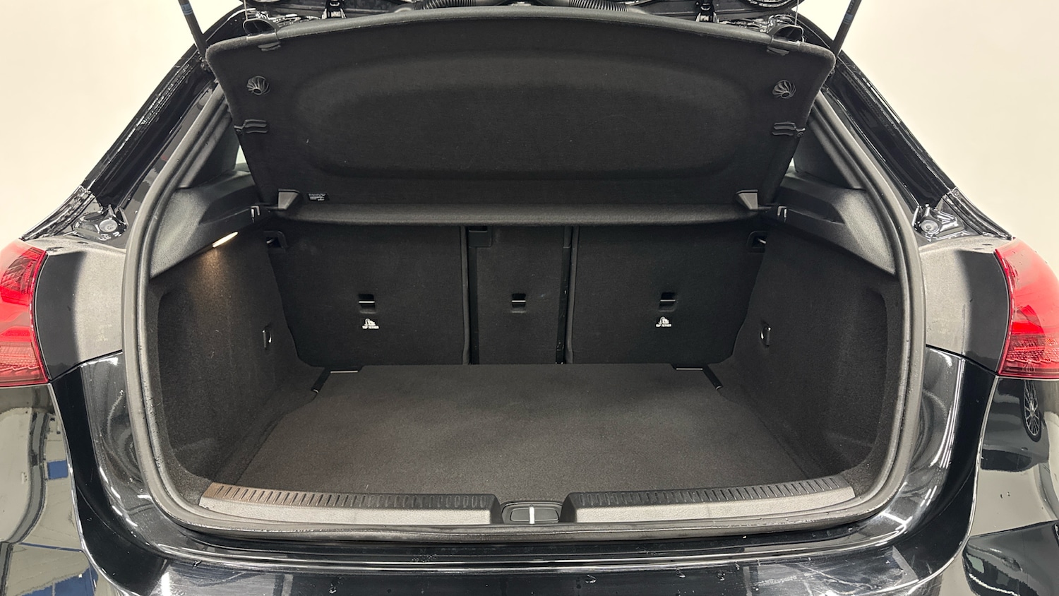 Used Mercedes-Benz A-Class 2024 for sale - 77045563: Photo 4