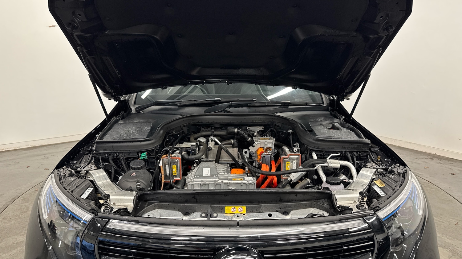 Used Mercedes-Benz EQC 2021 for sale - 76862220: Photo 8