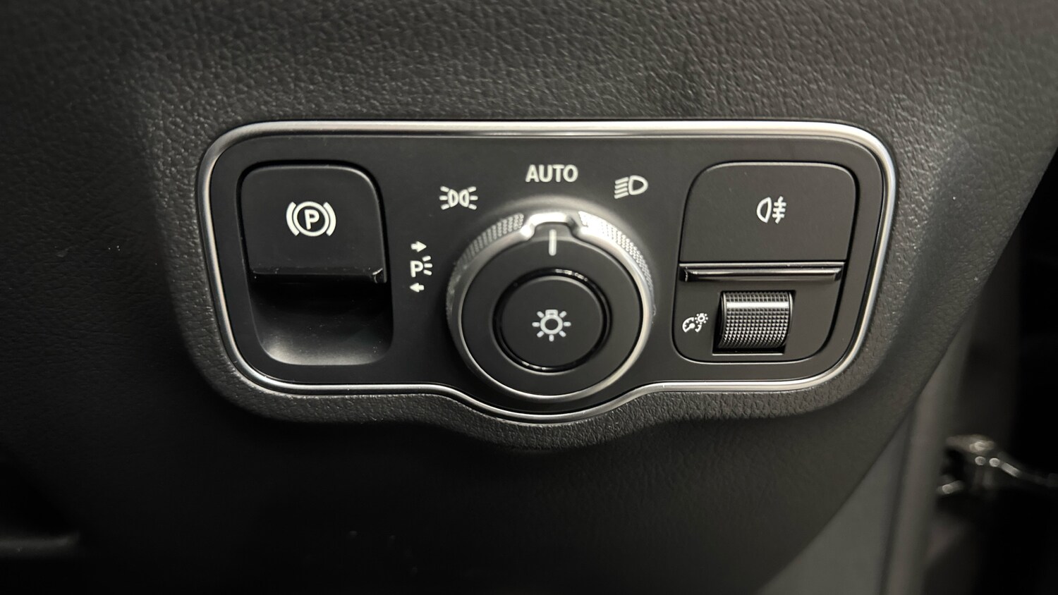 Used Mercedes-Benz GLA 2025 for sale - 77567336: Photo 27