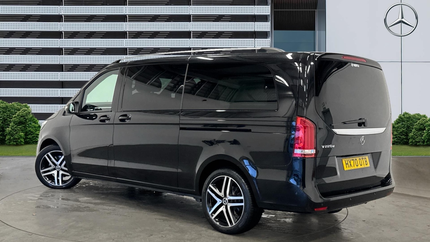 Used Mercedes-Benz V-Class 2020 for sale - 77836754: Photo 2