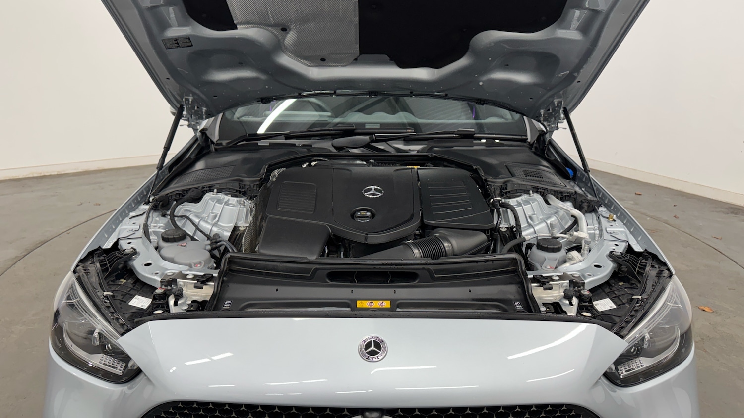 Used Mercedes-Benz C Class 2024 for sale - 77068954: Photo 8