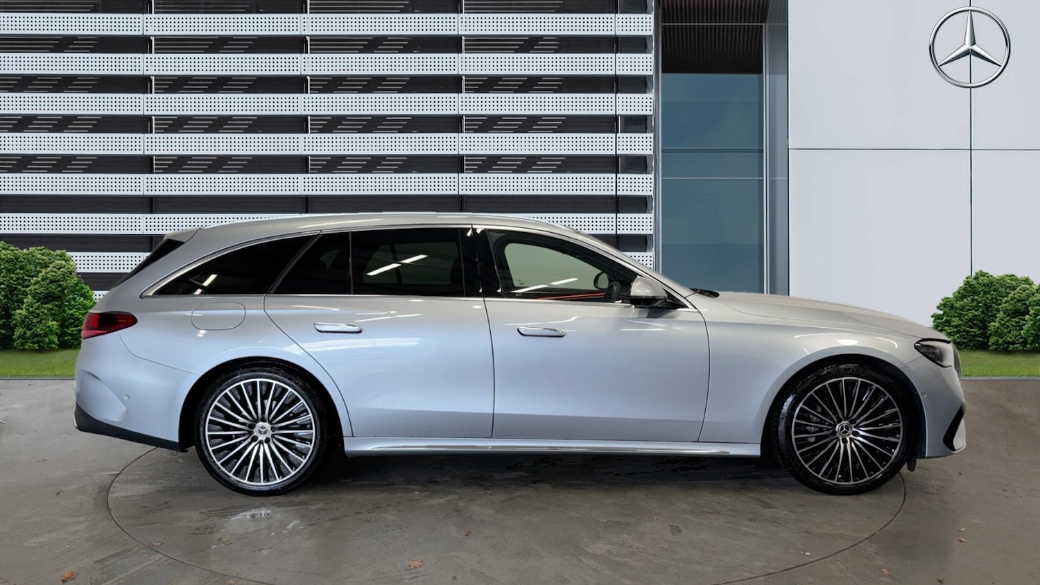 Used Mercedes-Benz E Class 2024 for sale - 76649940: Photo 5