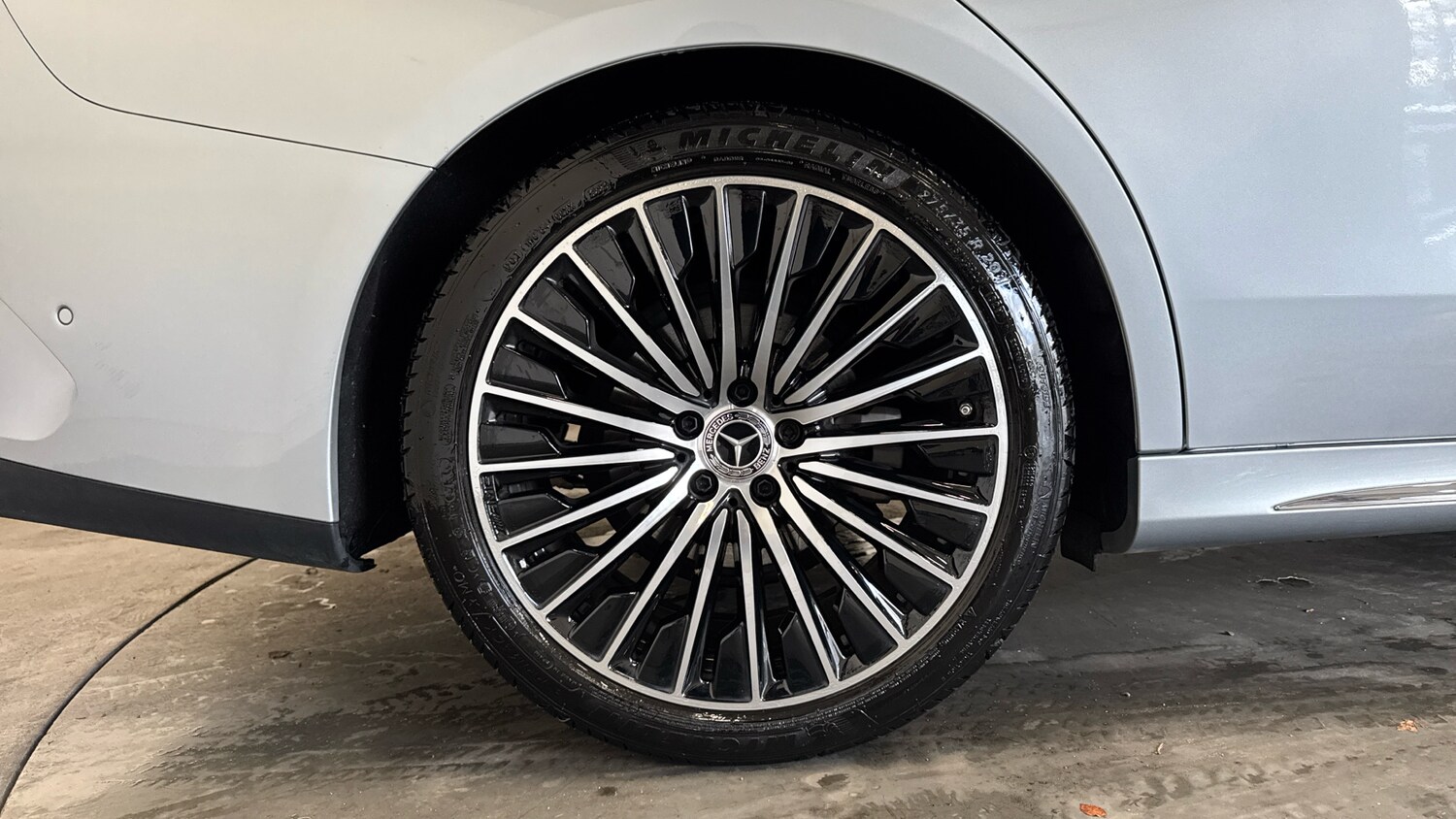 Used Mercedes-Benz E Class 2024 for sale - 76649940: Photo 7