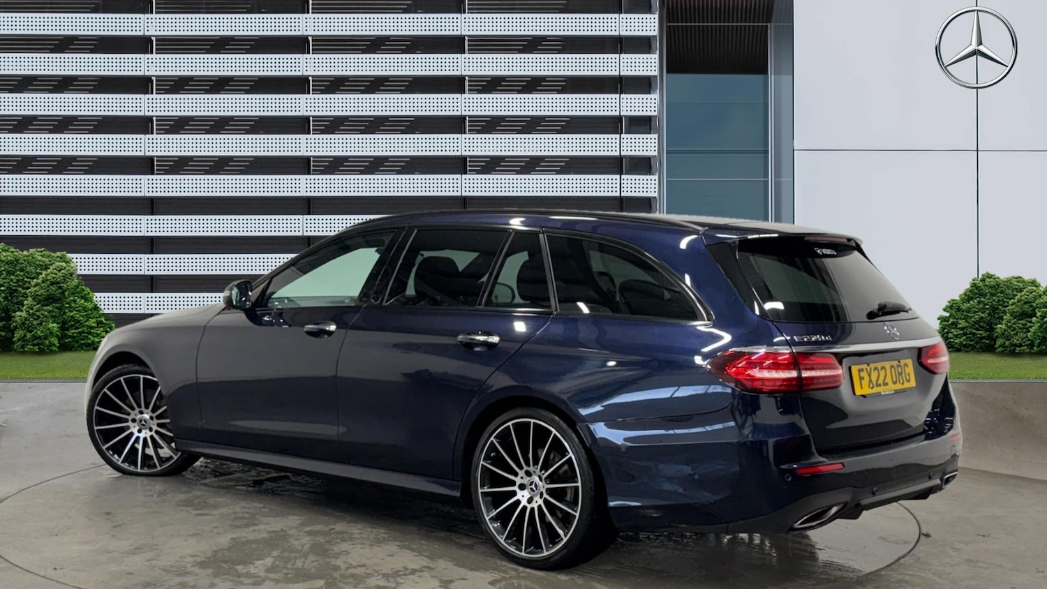 Used Mercedes-Benz E Class 2022 for sale - 77148315: Photo 2