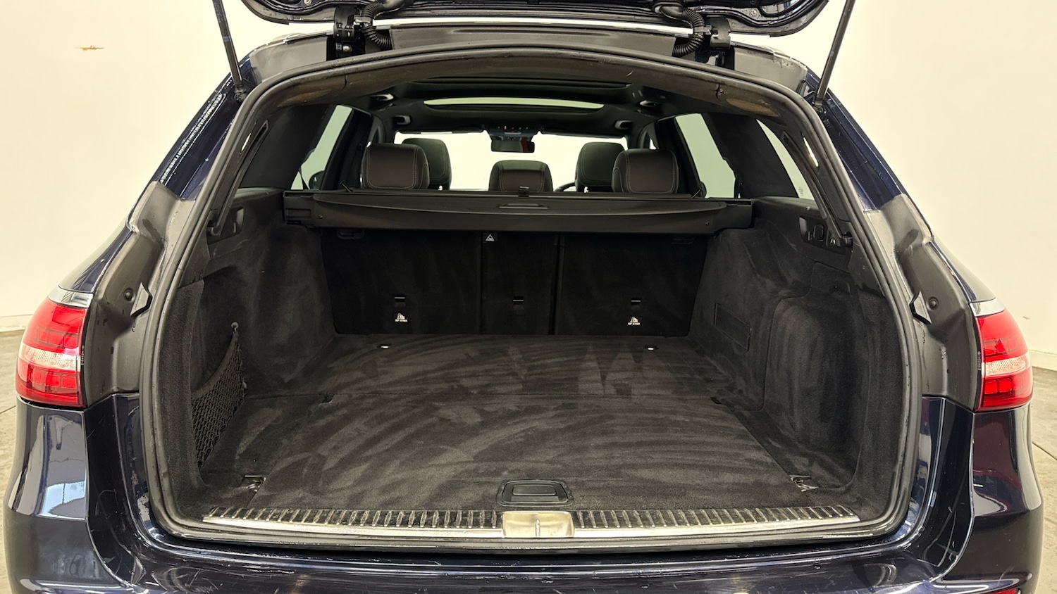 Used Mercedes-Benz E Class 2022 for sale - 77148315: Photo 4