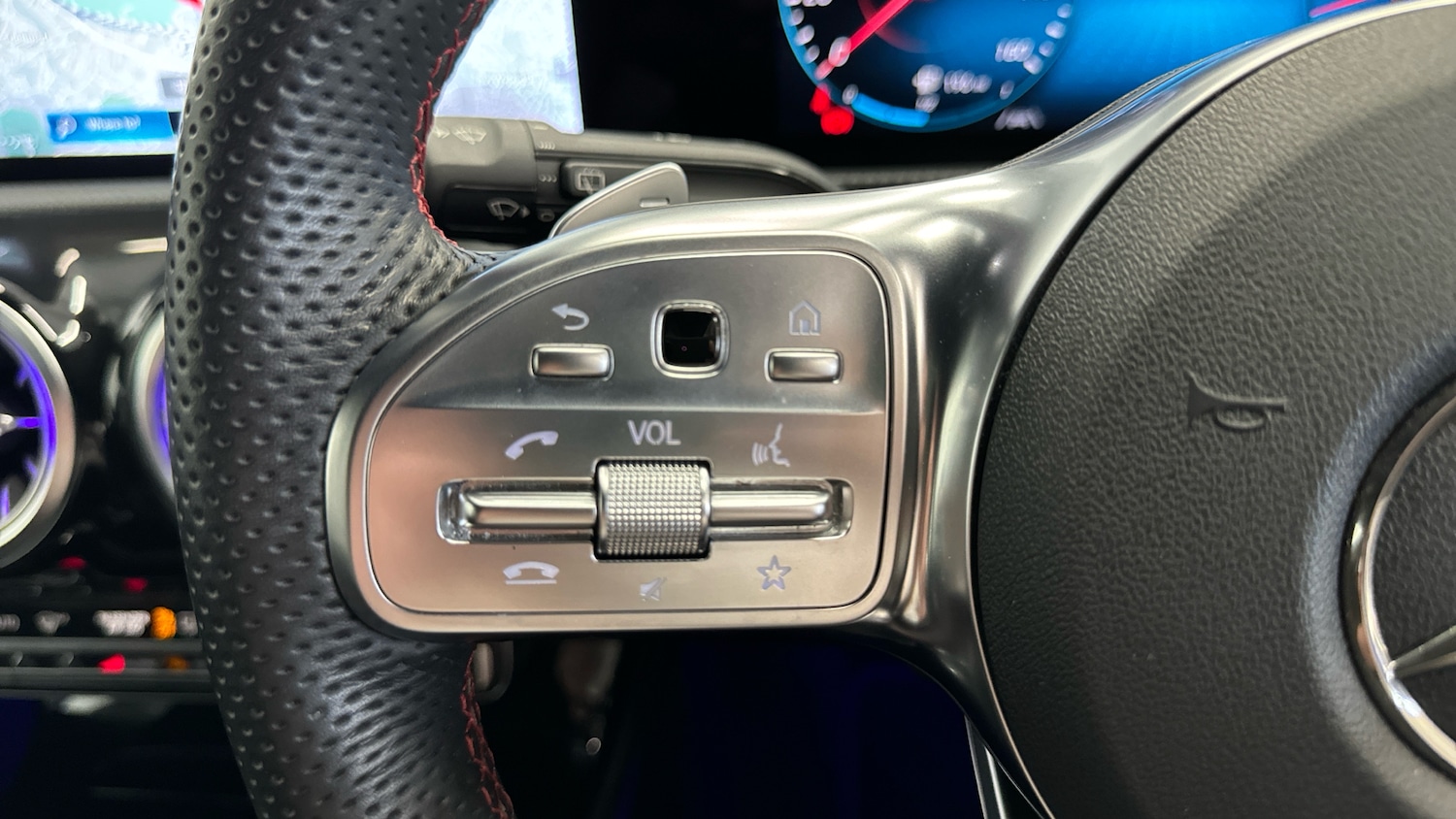 Used Mercedes-Benz A-Class 2019 for sale - 76566173: Photo 27