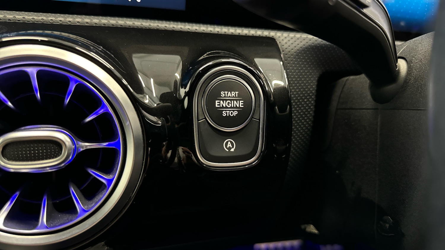 Used Mercedes-Benz A-Class 2019 for sale - 76566173: Photo 30