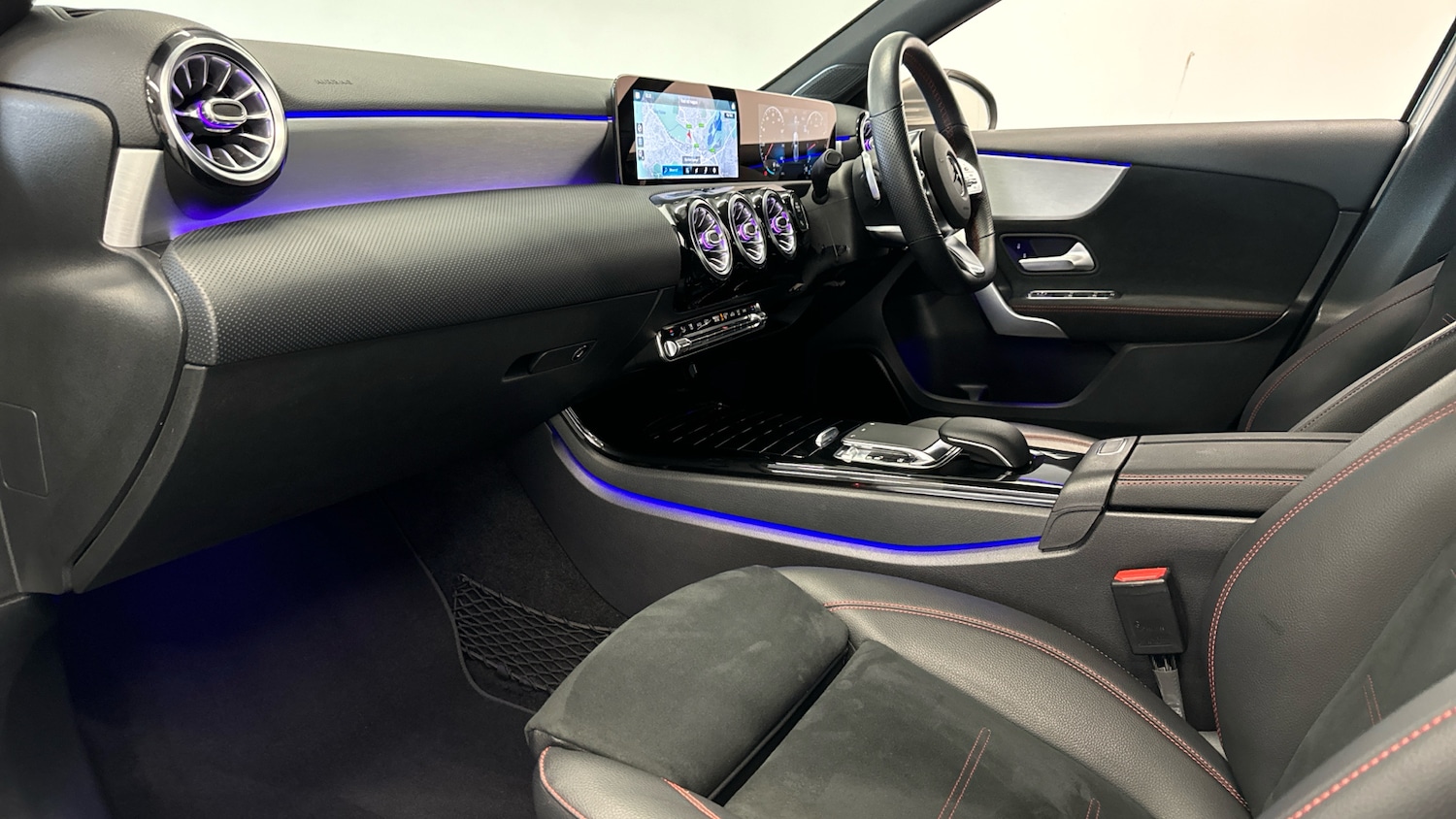 Used Mercedes-Benz A-Class 2019 for sale - 76566173: Photo 9