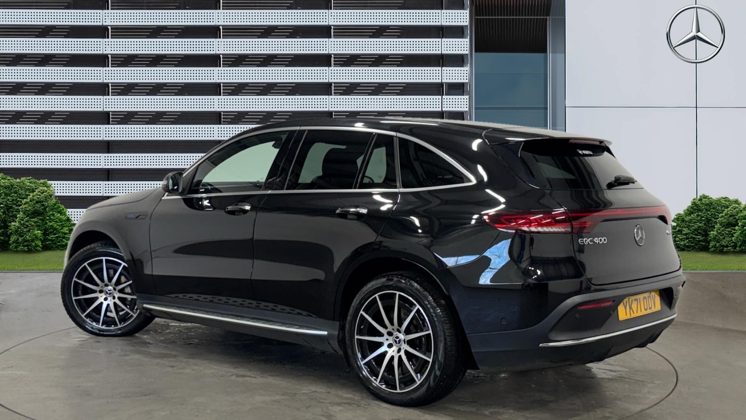 Used Mercedes-Benz EQC 2021 for sale - 76782502: Photo 2