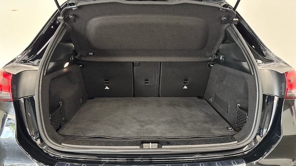 Used Mercedes-Benz GLA 2022 for sale - 76322412: Photo 4