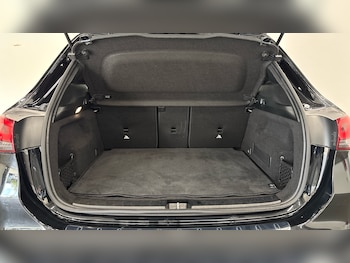 Used Mercedes-Benz GLA 2022 for sale - 76322412: Photo