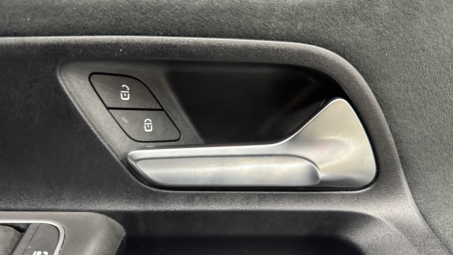 Used Mercedes-Benz GLB 2022 for sale - 77258037: Photo 25