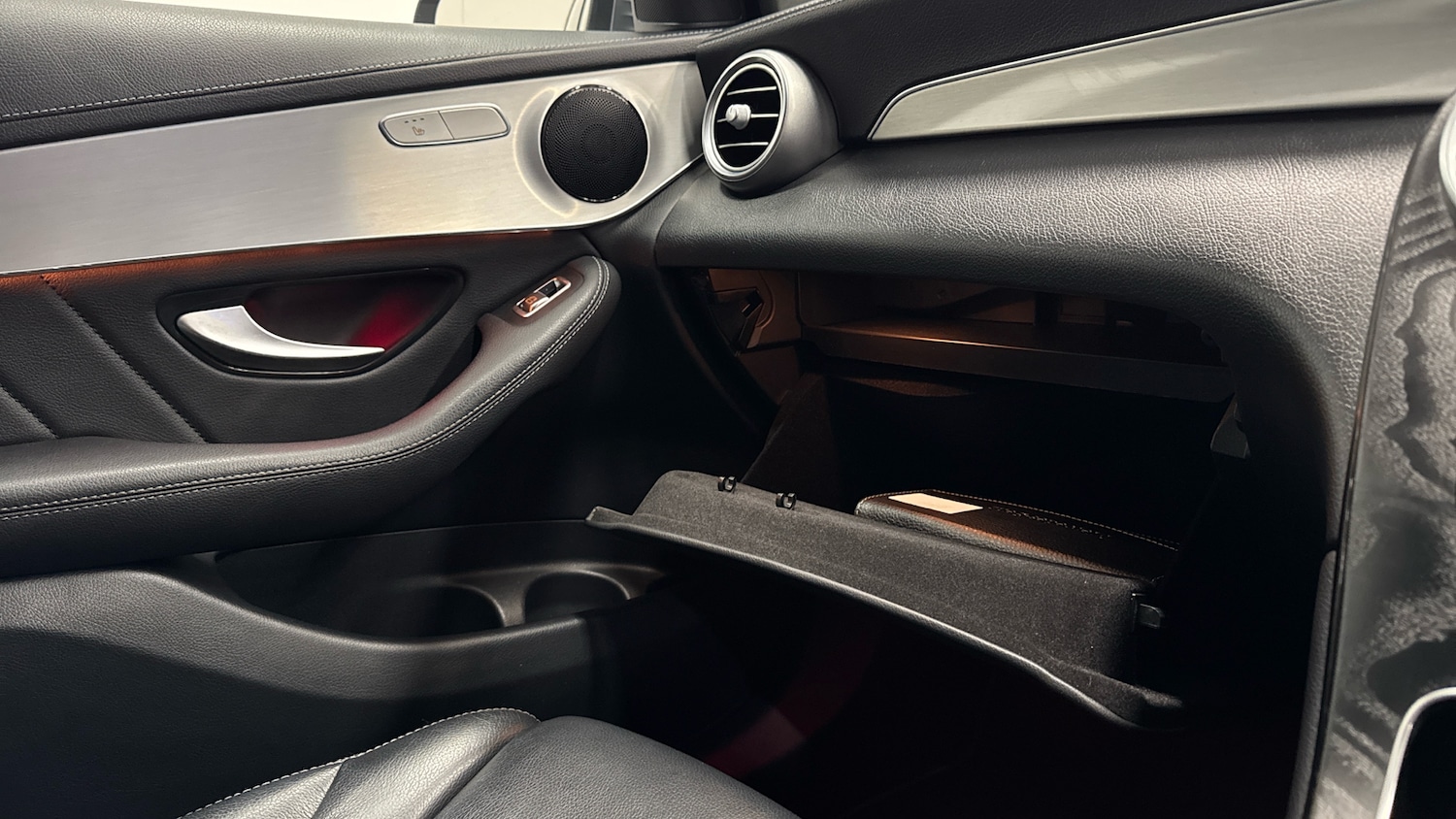 Used Mercedes-Benz GLC 2022 for sale - 77063842: Photo 36