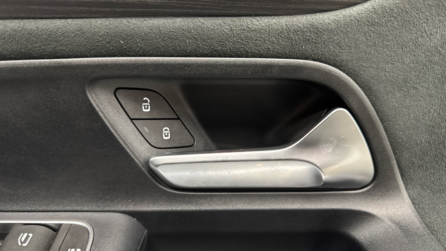 Used Mercedes-Benz EQB 2022 for sale - 76776333: Photo 24