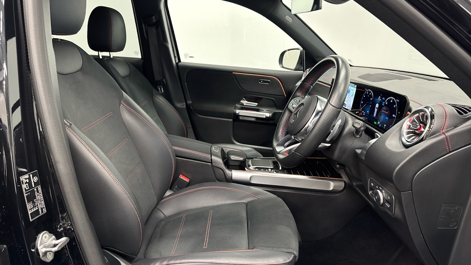 Used Mercedes-Benz EQB 2022 for sale - 76776333: Photo 27