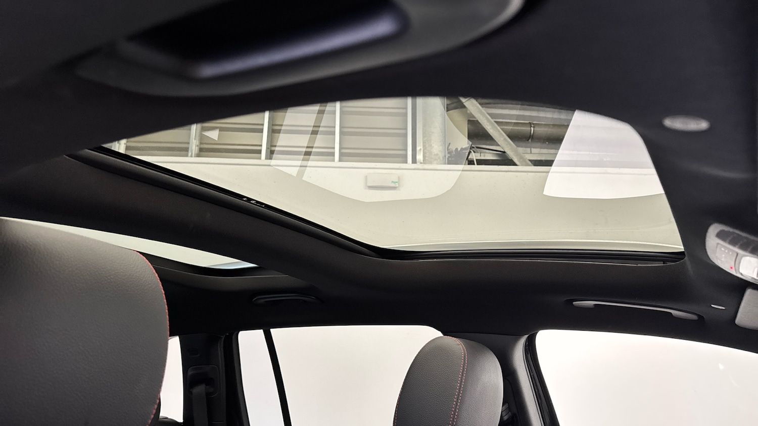 Used Mercedes-Benz GLB 2024 for sale - 76482769: Photo 30