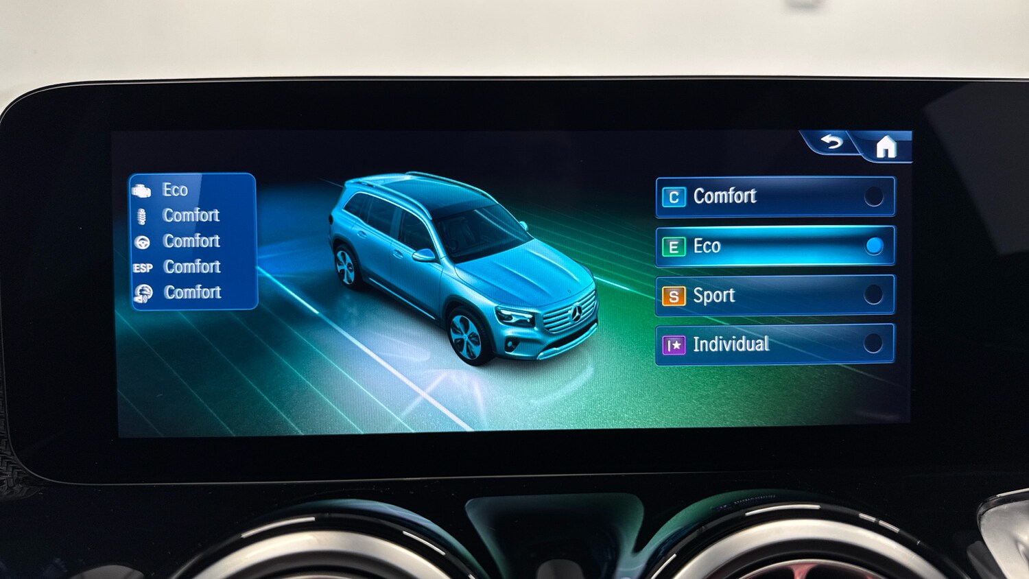 Used Mercedes-Benz GLB 2024 for sale - 76482769: Photo 42