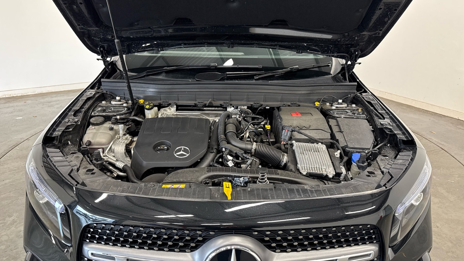 Used Mercedes-Benz GLB 2024 for sale - 76482769: Photo 8