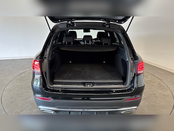 Used Mercedes-Benz GLC 2021 for sale - 79232737: Photo