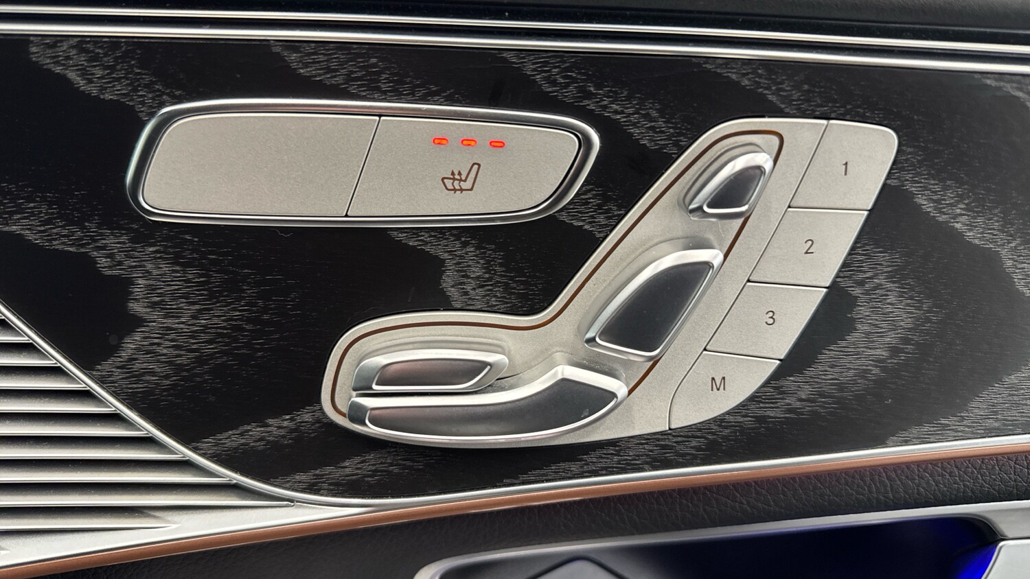 Used Mercedes-Benz EQC 2021 for sale - 78190126: Photo 24