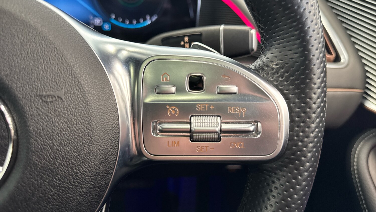 Used Mercedes-Benz EQC 2021 for sale - 78190126: Photo 30