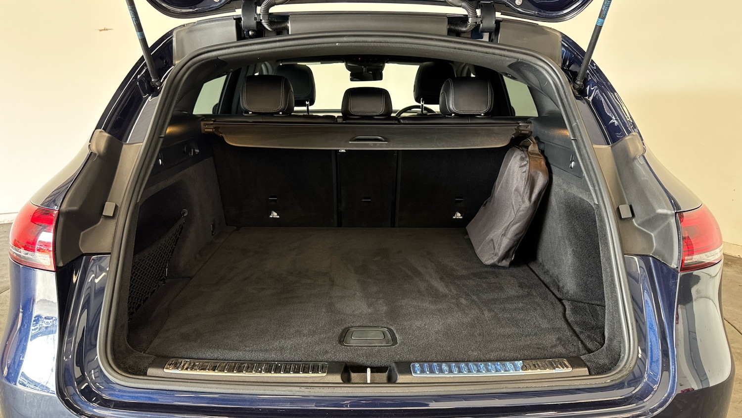 Used Mercedes-Benz EQC 2021 for sale - 78190126: Photo 4