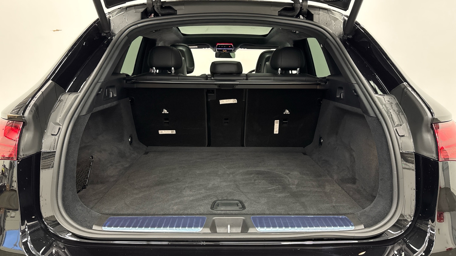 Used Mercedes-Benz EQA 2025 for sale - 77663339: Photo 4