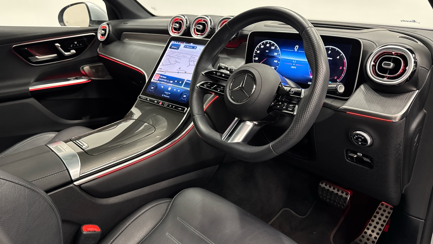 Used Mercedes-Benz GLC 2023 for sale - 77521915: Photo 11