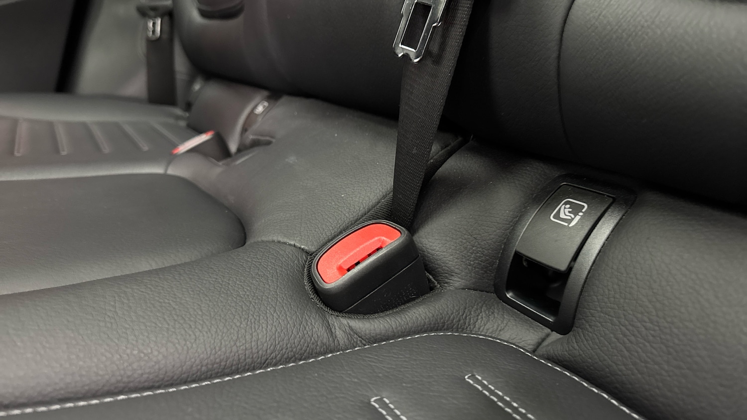 Used Mercedes-Benz GLC 2023 for sale - 77521915: Photo 17